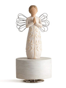 Angel Orando. Musical