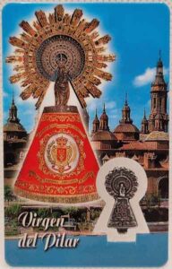 Estampa de la Virgen del Pilar con medalla