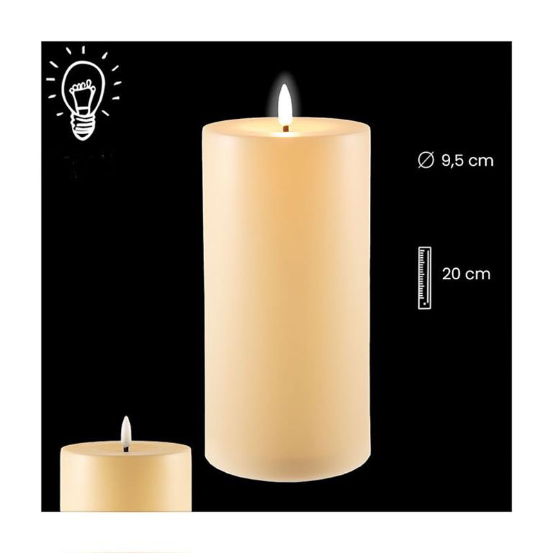 Smooth candle, exterior. Batteries. Various sizes.