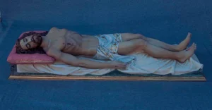 Cristo yacente para sepulcro