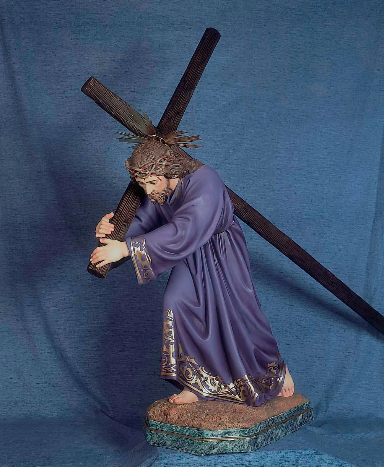 Jesus Nazareno with cross