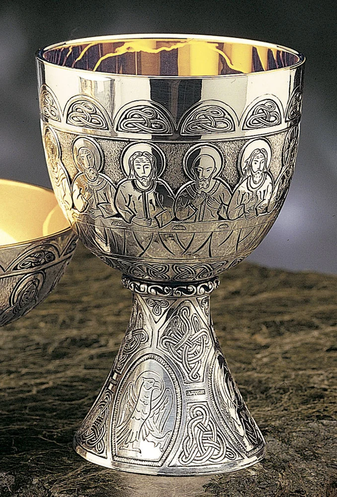 Cáliz Apóstoles. Cincelado.