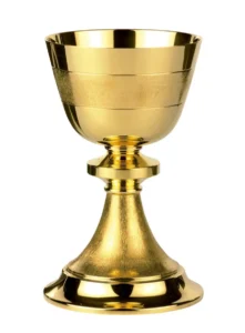 Cáliz cincelado.