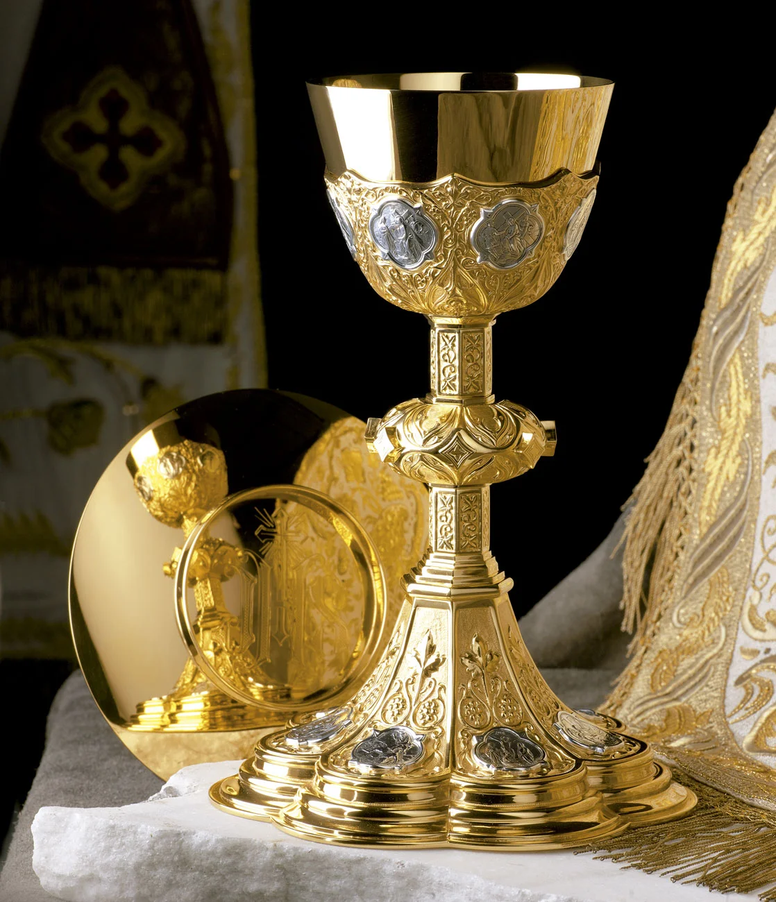 Cáliz y Patena Via Crucis (Gótico)