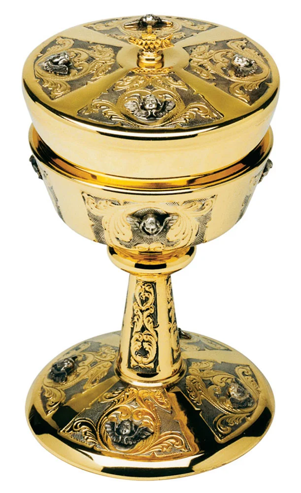 Ciborium chiselled