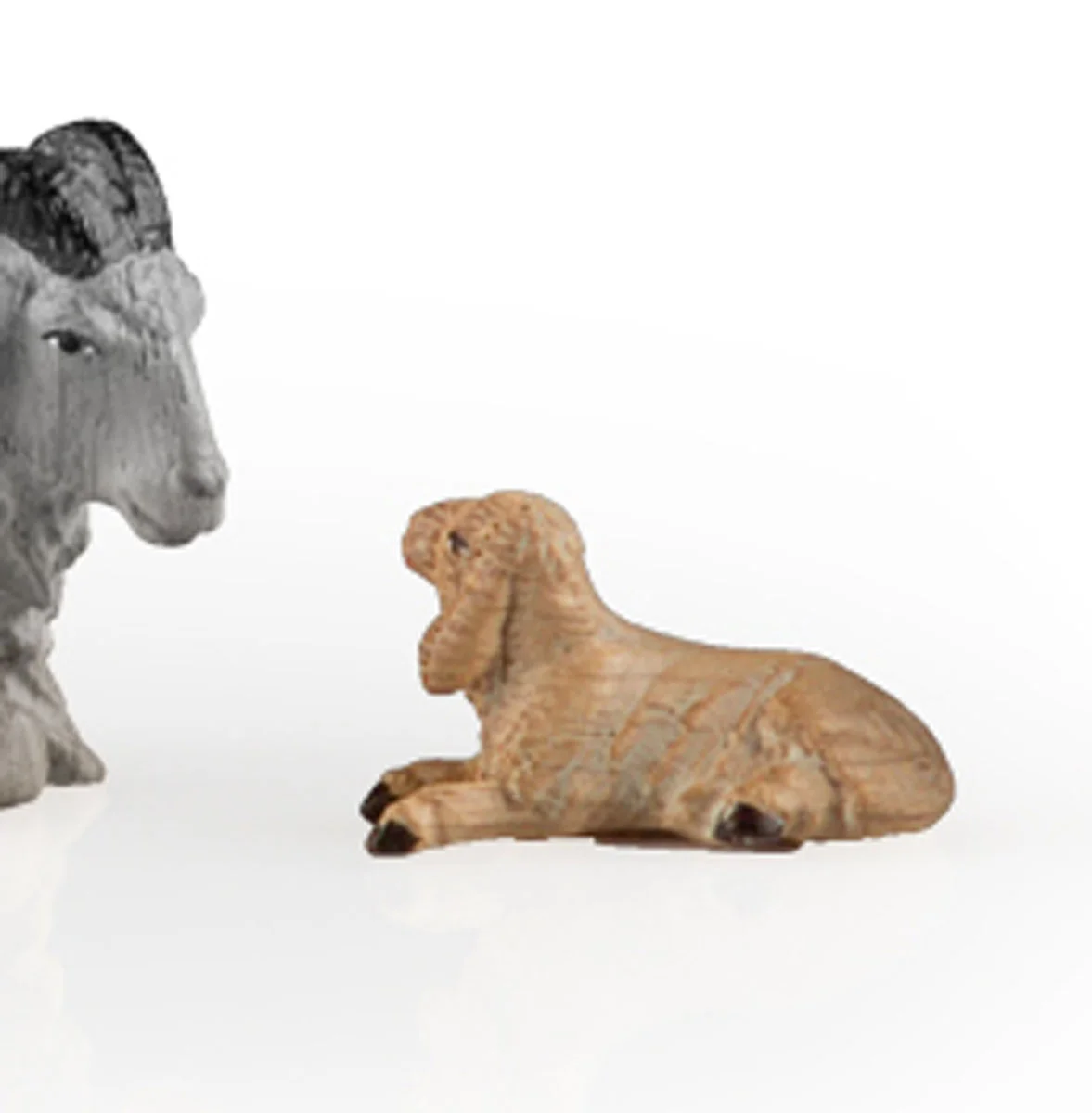 Cordero recien nacido (Nacimiento madera)