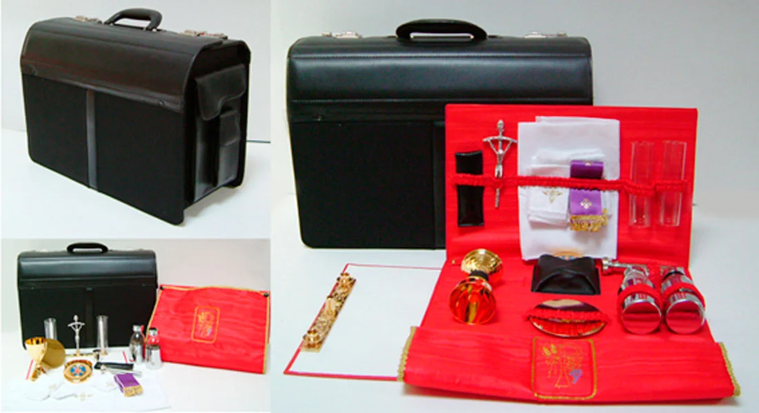 Altar-Travel-Mass-ormc02922-4