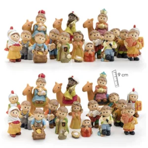 Children’s nativity, 18 pieces