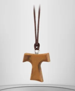 Cruz de Tau en madera de Olivo