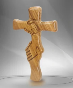 Cruz de la amistad en madera de olivo