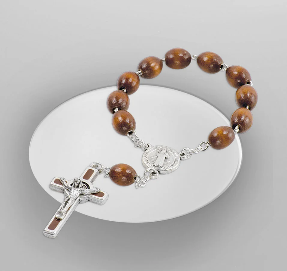 Saint Benedict single decade with cross, of wood.