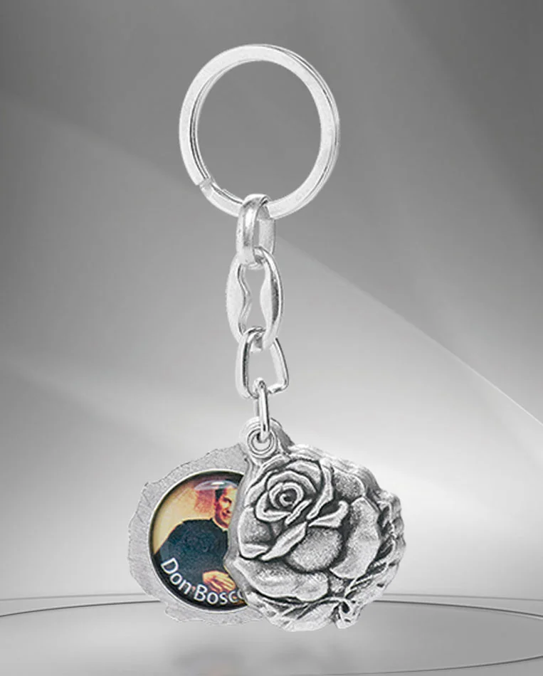 Rose keychain. Metal