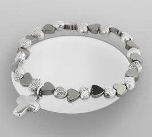 Bracelet with cross, crystal hematite and metal. Elastic