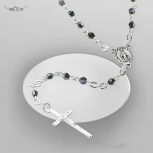 Rosario cristal. Color Negro. Bola facetada