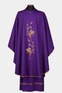 Casulla bordado espigas y uvas